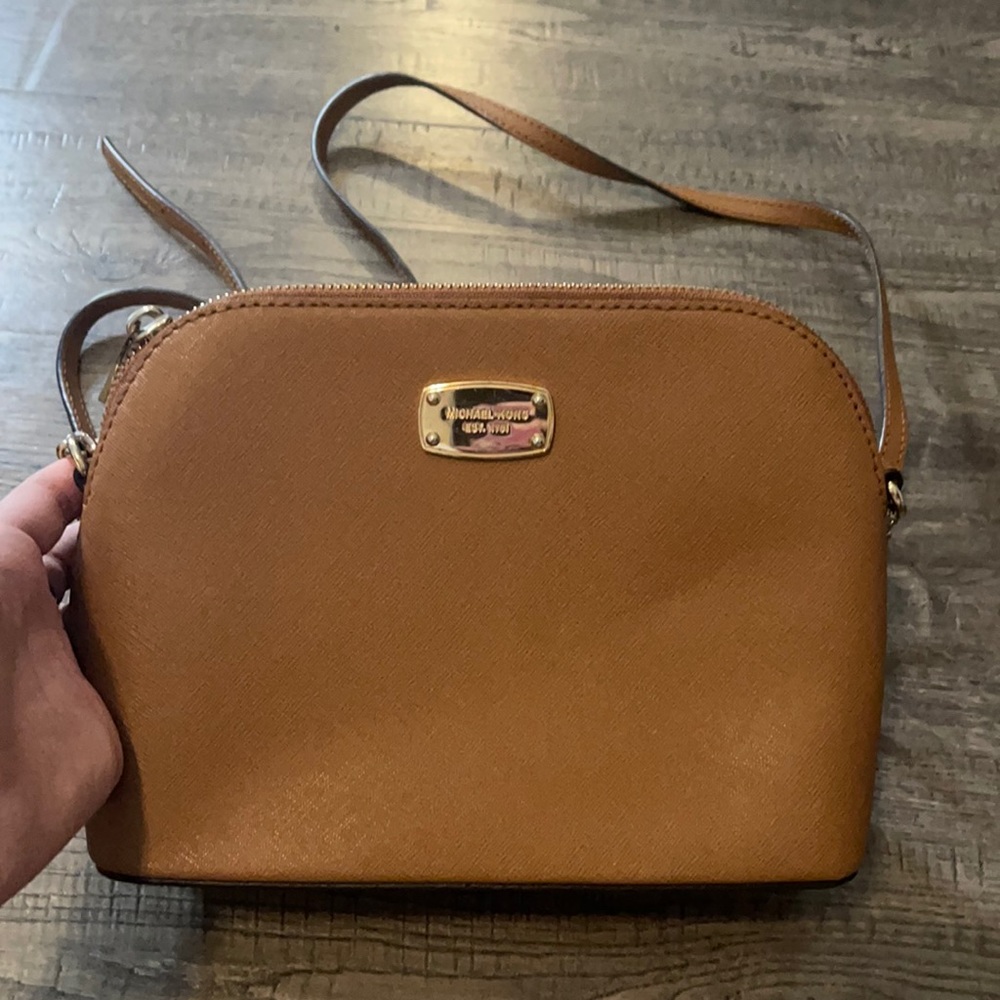 Michael kors brown cross body purse